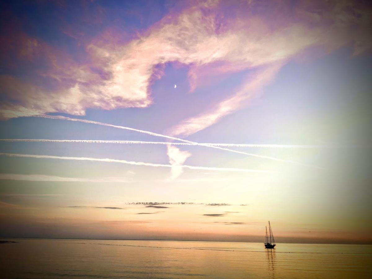Aria Deluxe Superior 5 Star Apartment, Your Piece Of Heaven By The Sea & Park, With Sea & Park View Novigrad Istria 外观 照片